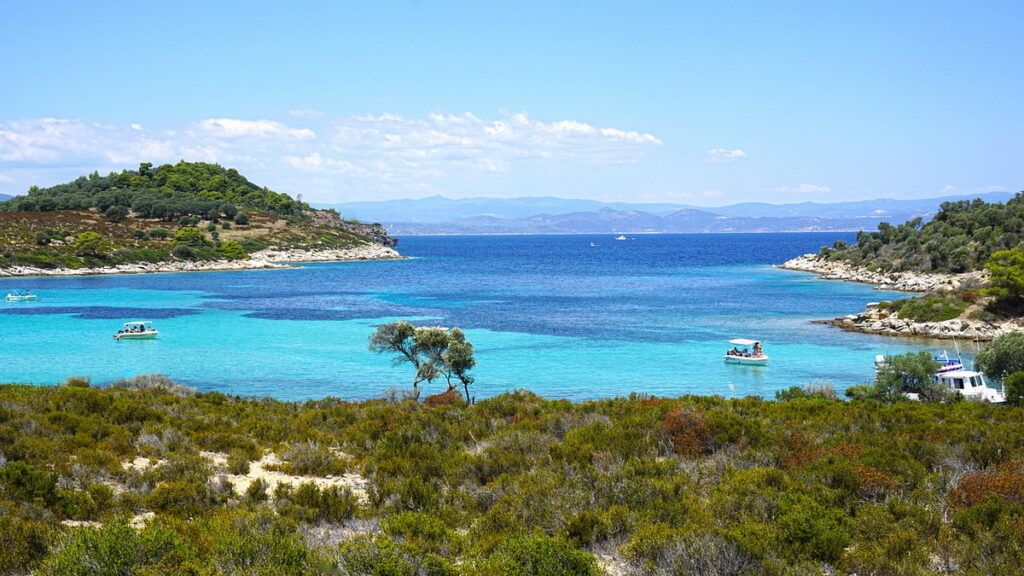 Sithonia Beaches - Dreamy Vourvouro with its lagoon and archipelago